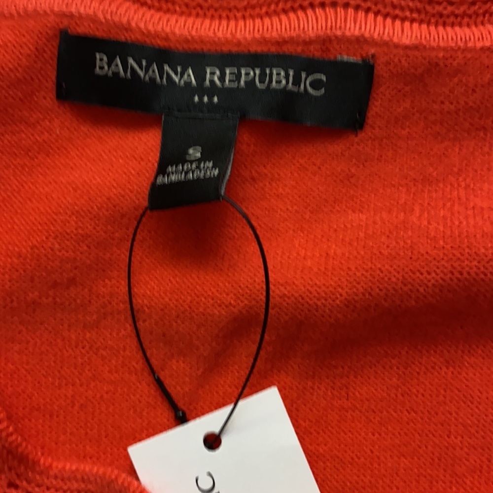 Banana Republic Sleeveless Knit Scalloped Trim - Picture 6 of 8